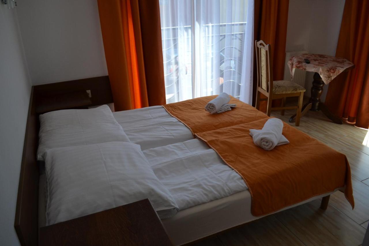 Bed and Breakfast Gosciniec Kaszebe Леба Экстерьер фото