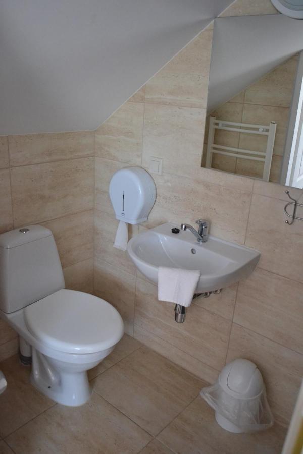 Bed and Breakfast Gosciniec Kaszebe Леба Номер фото