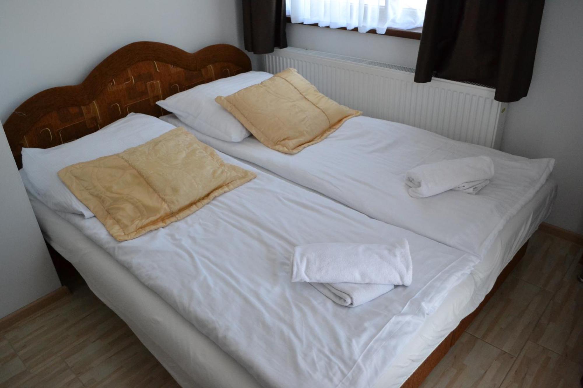 Bed and Breakfast Gosciniec Kaszebe Леба Экстерьер фото