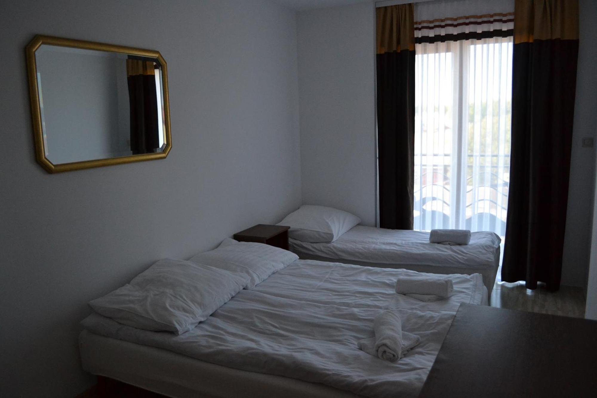 Bed and Breakfast Gosciniec Kaszebe Леба Экстерьер фото
