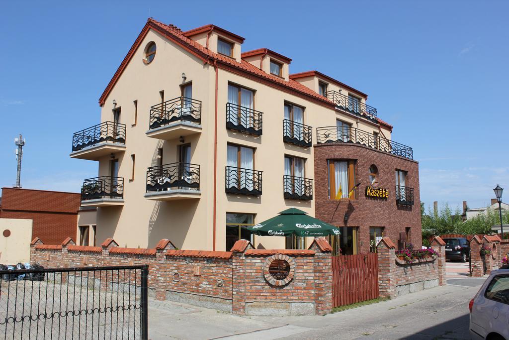 Bed and Breakfast Gosciniec Kaszebe Леба Экстерьер фото